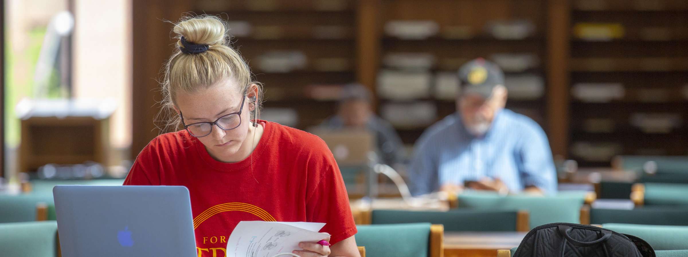 A student studies in Parks Library